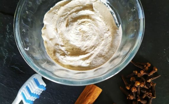 Dentifrice aux épices