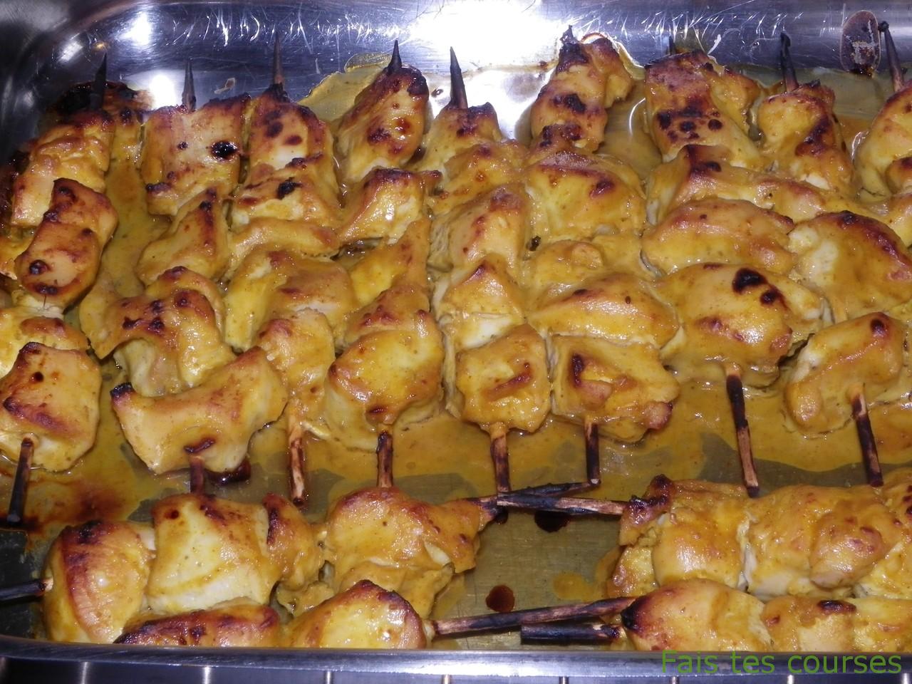 Brochettes de poulet sauce cacahuètes