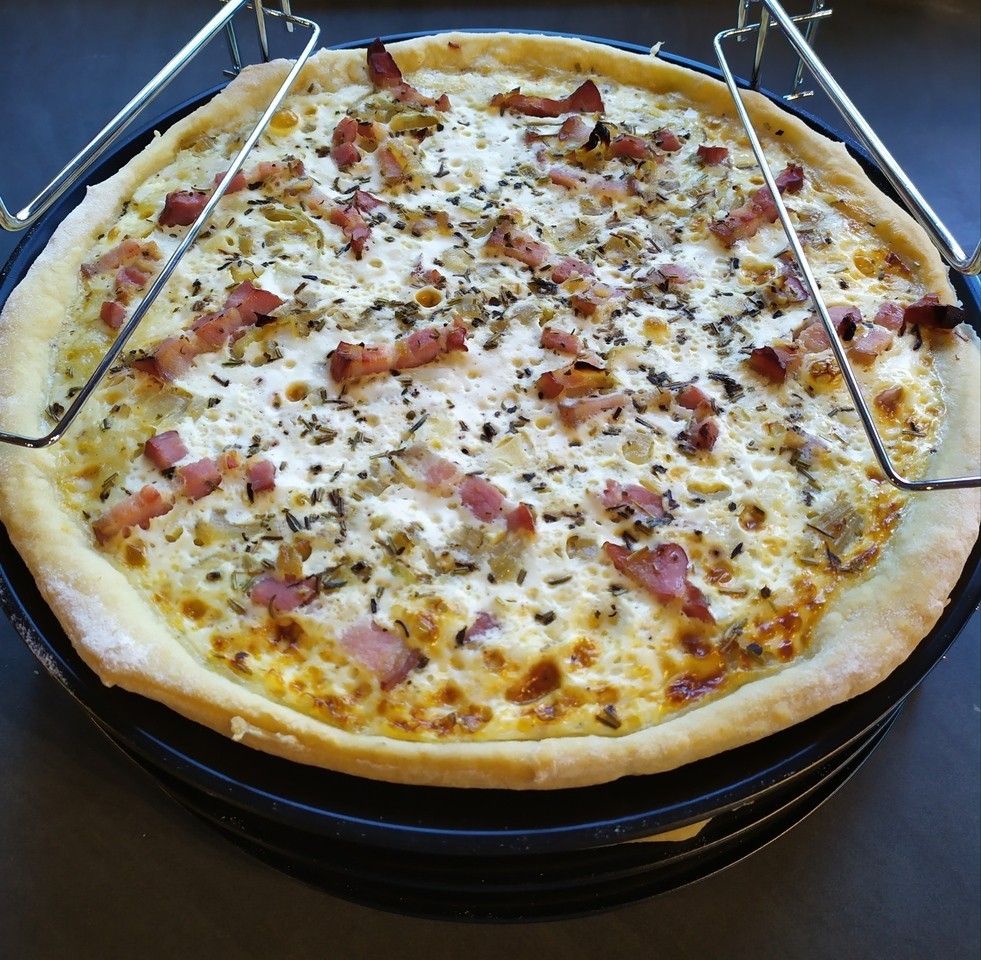 Pizza crème lardon