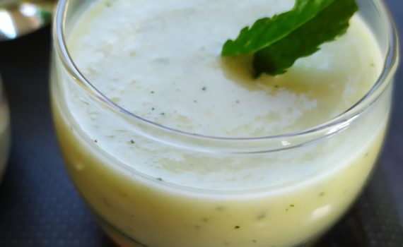 Soupe froide au concombre