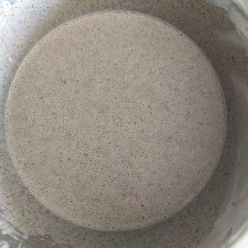 Pâte à crêpe au sarrasin et à la bière